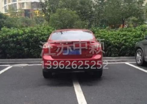 車停在車位也被貼處罰單子？交通警察：這三種停車方式也算違規(guī)！