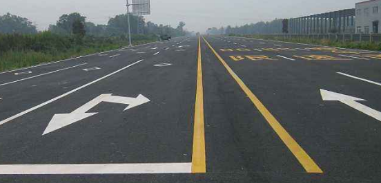 選擇江蘇中穎，為常州道路劃線提供優(yōu)質(zhì)解決方案